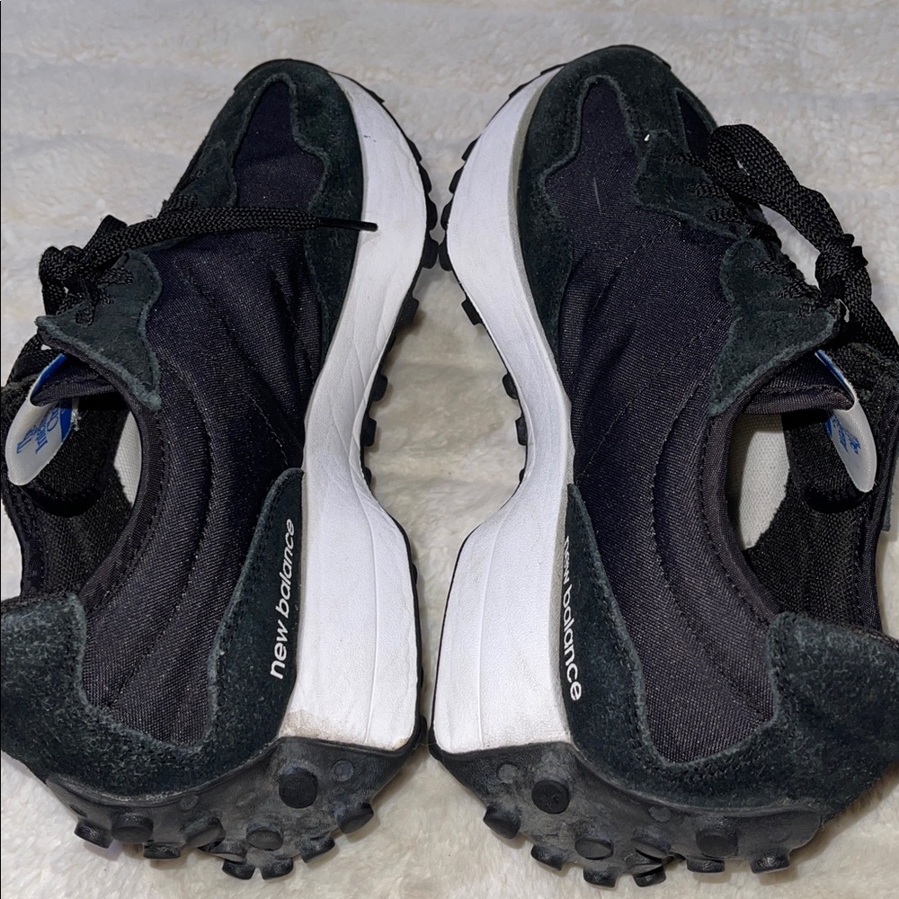 New Balance 327 - Picture 5 of 11